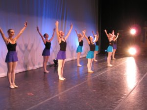 30252_438481607315_639793_n